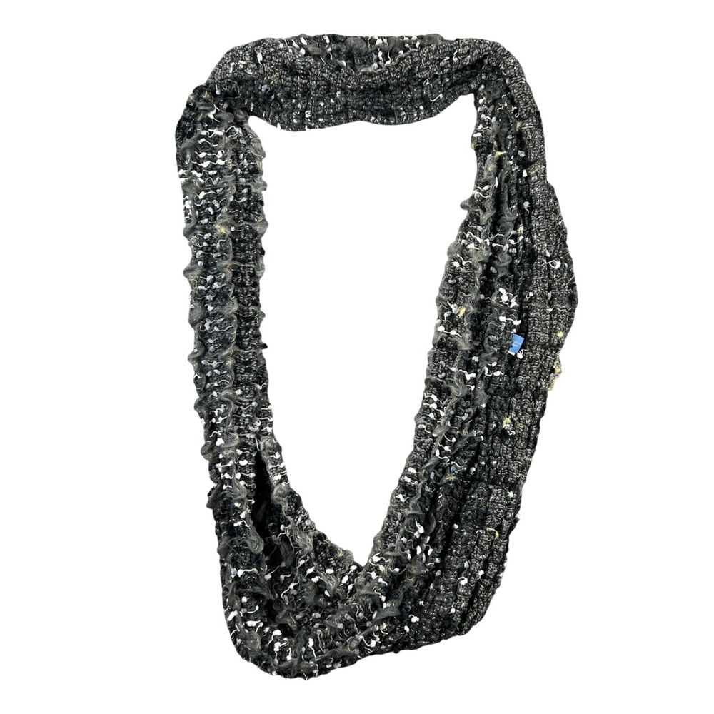 Simply Vera Vera Wang Infinity Scarfā Textured Metallic Yarn Black White Ruffled
